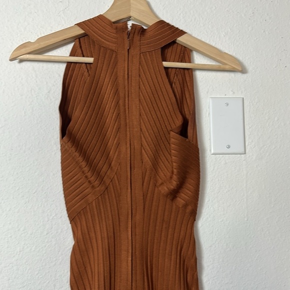 House of CB London Vivienne Toffee Bandage Dress Sz. XS - Picture 8 of 11